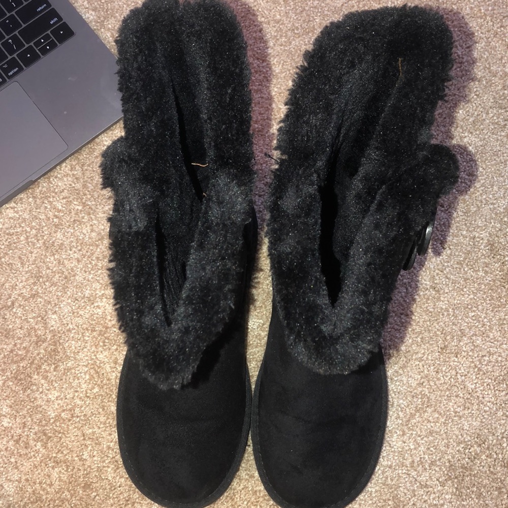 Uggs - image 3